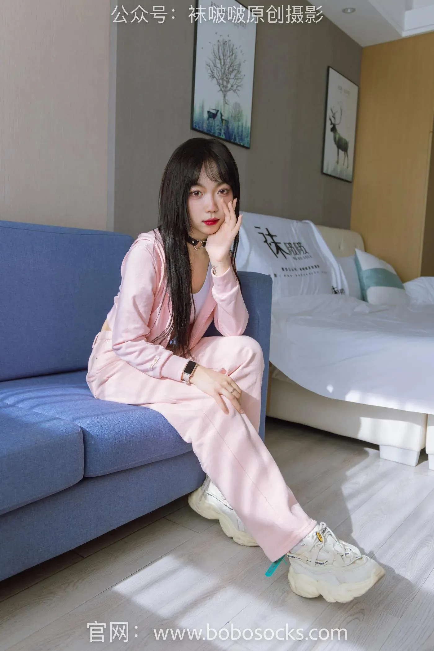 [BoBoSocks袜啵啵]NO.141 周周-运动鞋、白棉袜、裸足 [140P]插图9